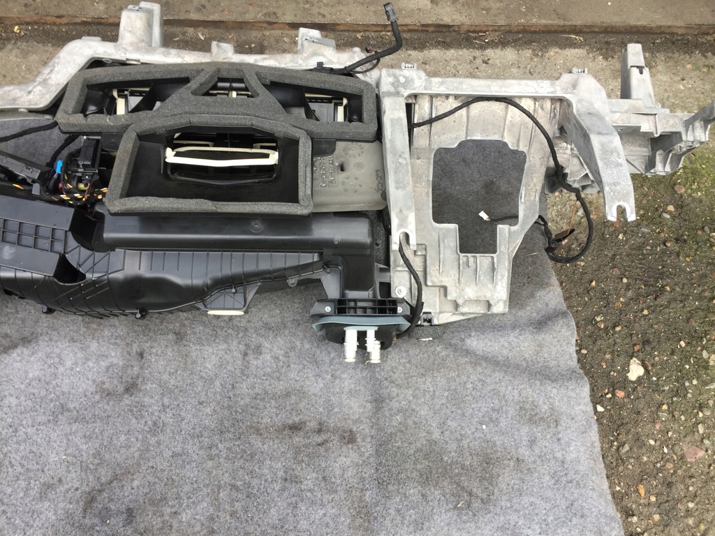 фото №8, Отопитель каркас жгут bmw 5 g30 g31 eu