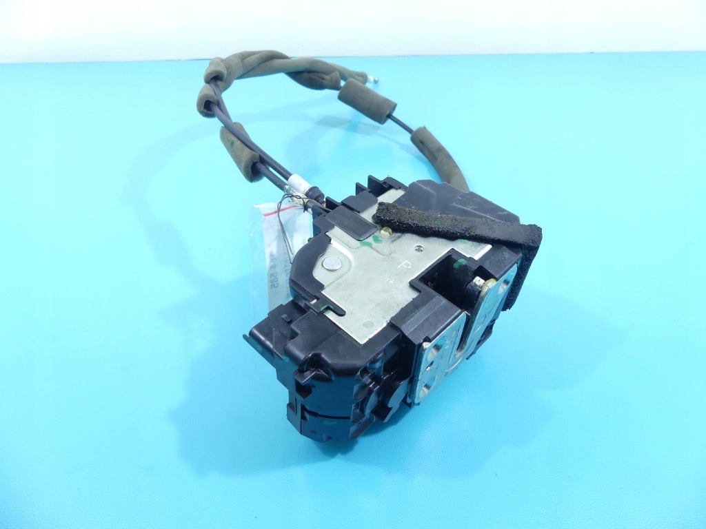 фото №1, Замок перед правый 3 pin nissan pulsar europa