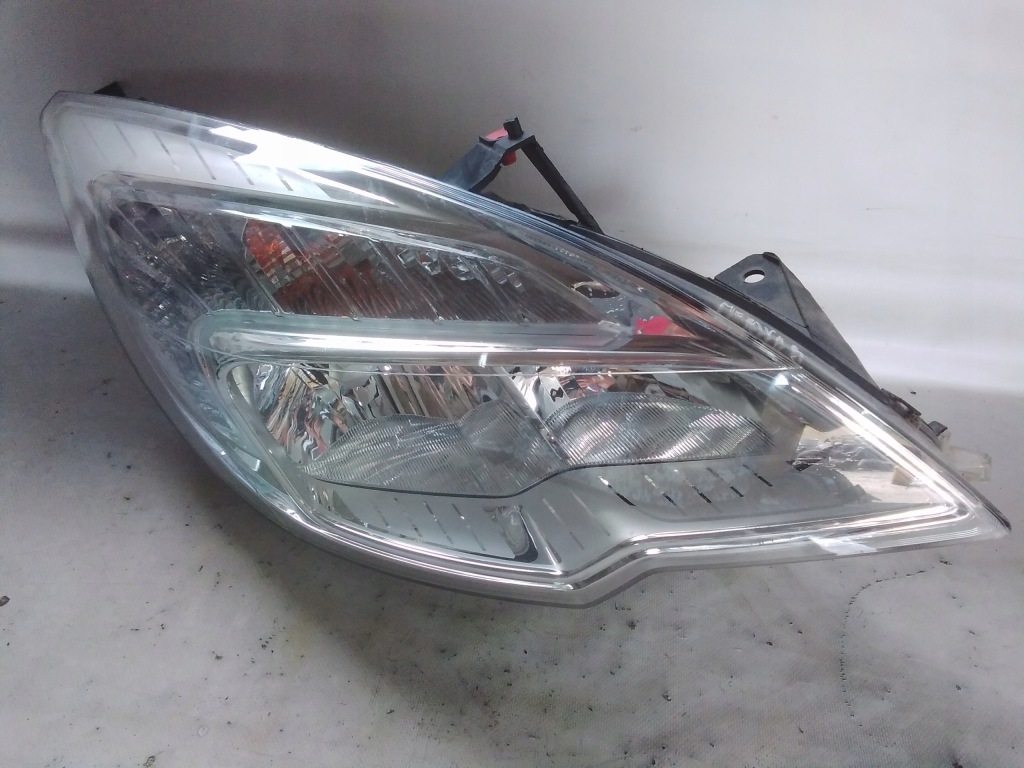 фото №1, 8726 opel meriva b лампа права перед uk 13253632