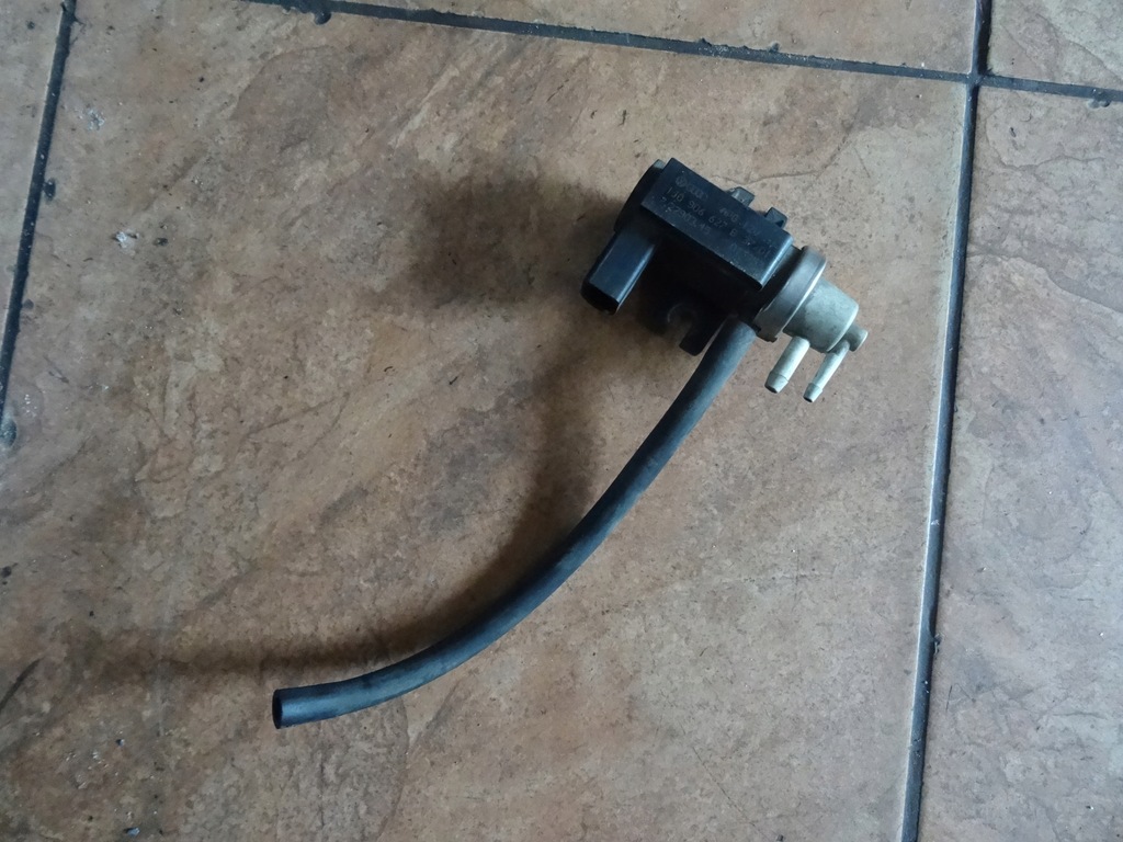 фото №1, Audi a4 b6 2.5tdi клапан вакууму 1j0906627