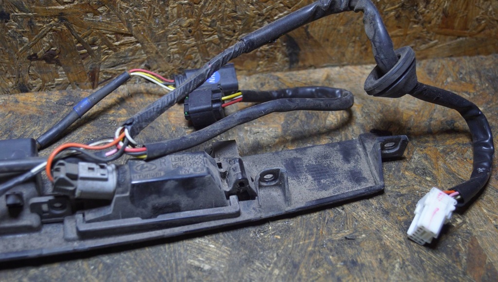 фото №8, Hyundai ix35 накладка камера мікровимикач кришки задня 87372-2s000 b288