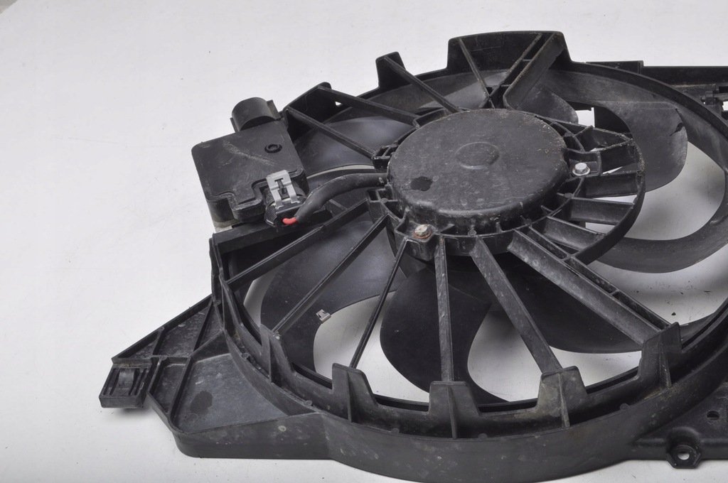 фото №7, Ford focus mk3 1.5 tdci вентилятор радіатора 8v61-8c607-ed