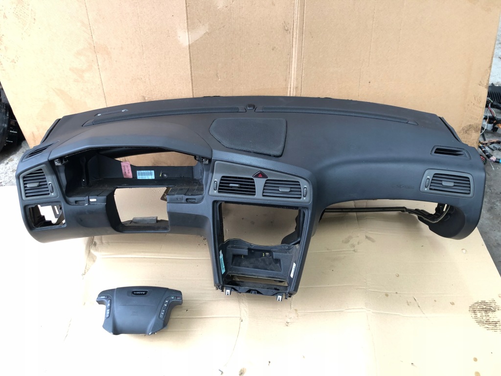 фото №1, Панель приладів volvo s60 v70 xc70 консоль подушка безпеки pulpit