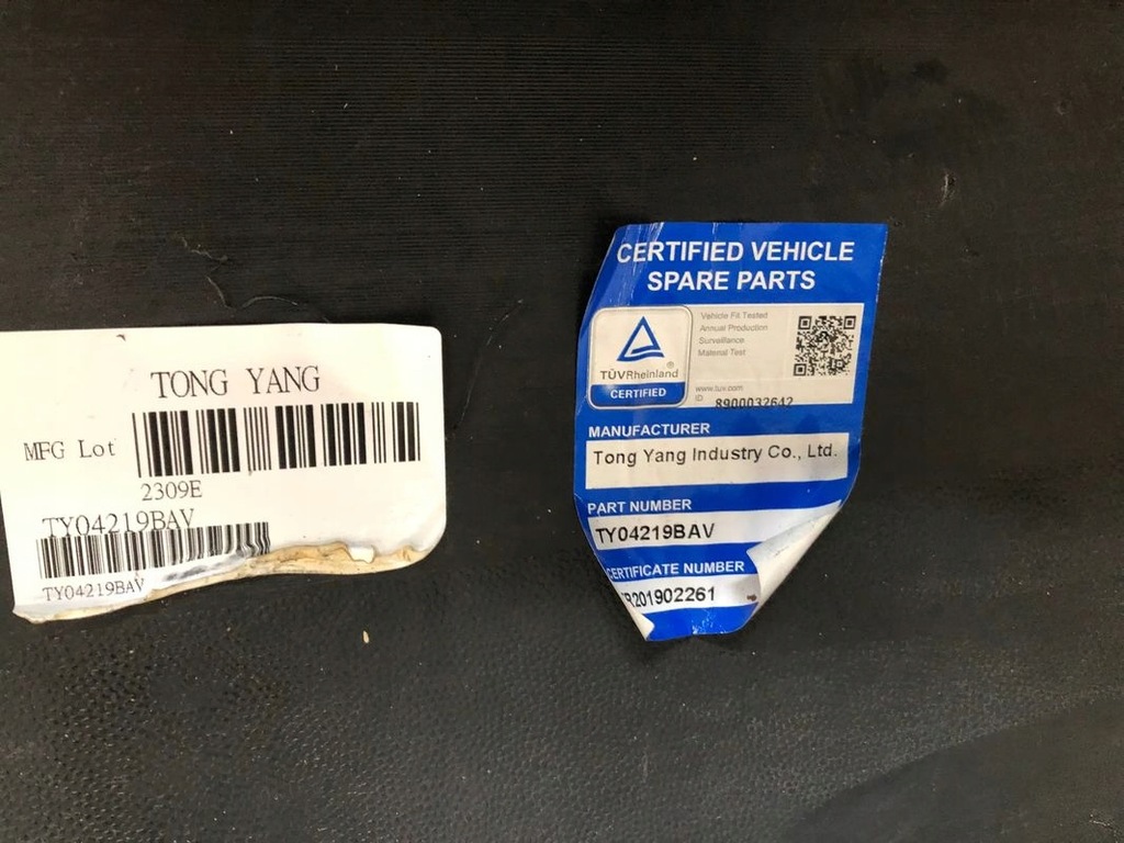 фото №11, Toyota corolla e12 01.2002-12.2003 хэтчбек бампер перед