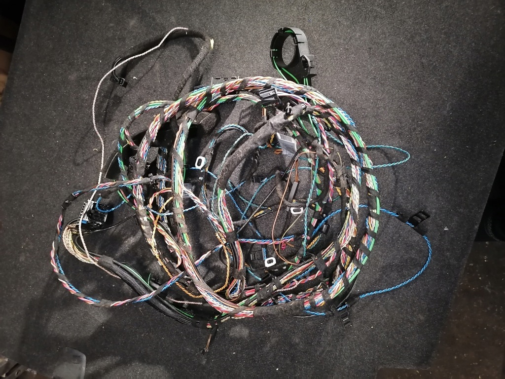 Купить Bmw e90 жгут аудио hifi