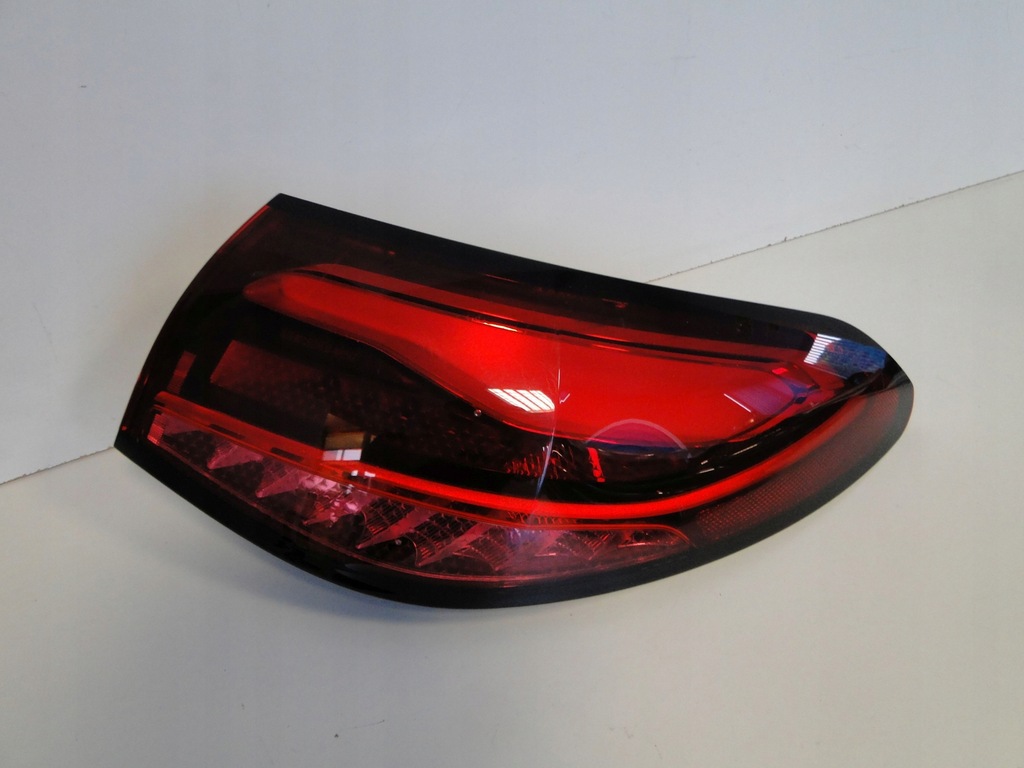 фото №8, Mercedes glc 254 x254 лампа задняя правая led usa