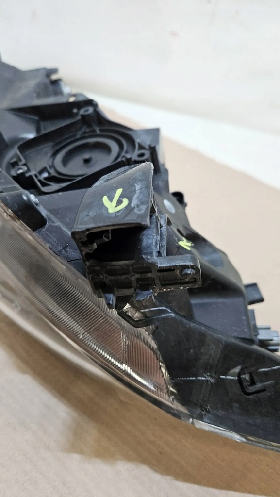 фото №11, Лампа перед передняя правая honda civic ix sedan линза