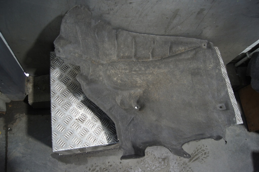 фото №6, Подкрылок левый перед audi q7 dwie запчасти