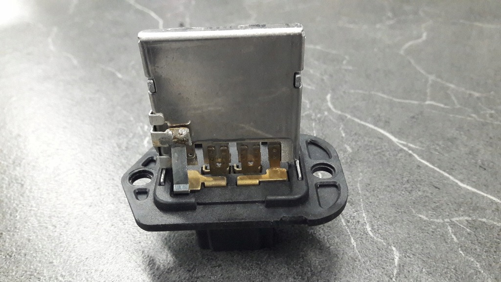 фото №1, Резистор вентилятор hyundai i10 09r