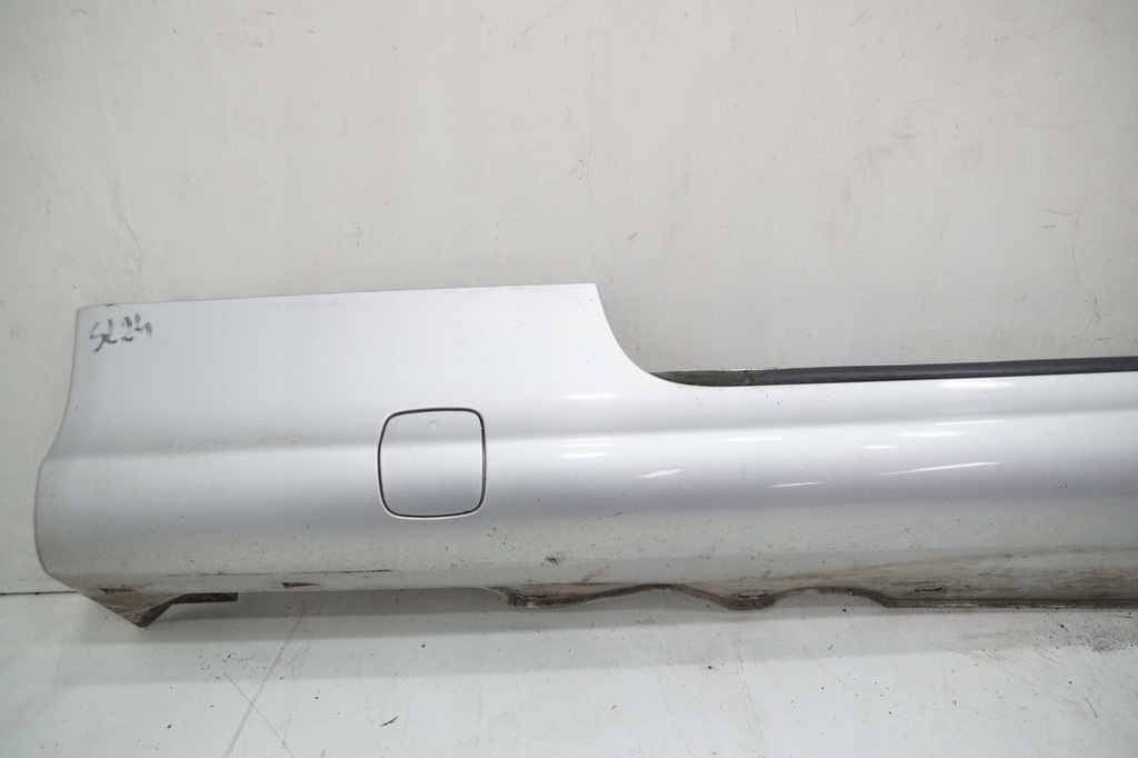 фото №2, Mercedes-benz оригинальный номер a2306980154 молдинг порог