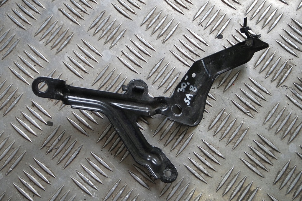 фото №1, Кронштейн кронштейн adblue porsche macan 059131561g