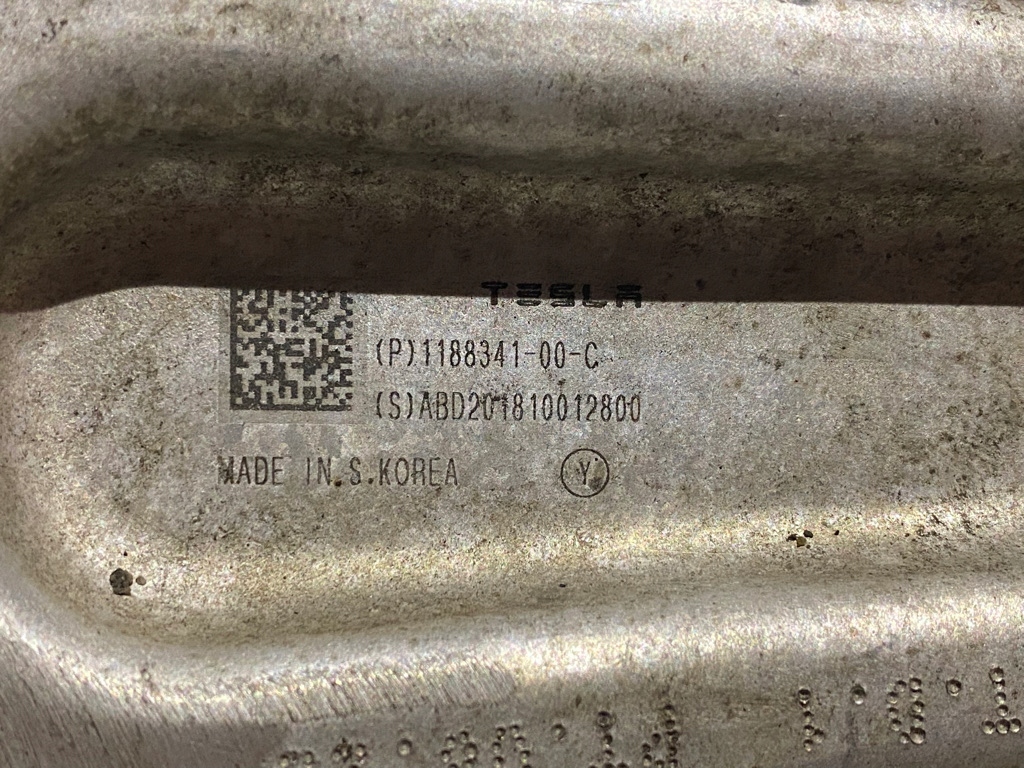 фото №11, Важіль правий лівий перед tesla model y