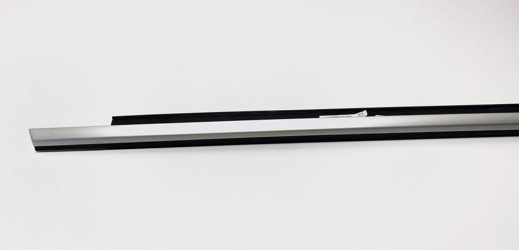 фото №9, Молдинг ущільнювач віконна audi a3 s3 sr3 задня