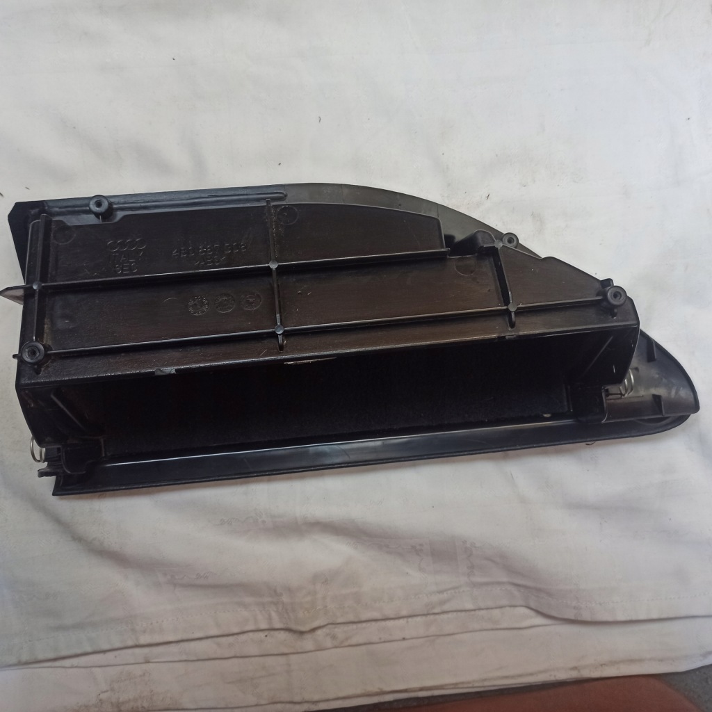 фото №1, Бардачок двері правий задня audi a6 c5