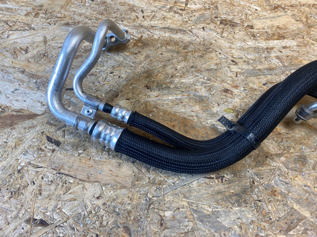 Пабтрубок  шланг труба кондиционера tesla model 3 y 1625910-00-a с Разборки