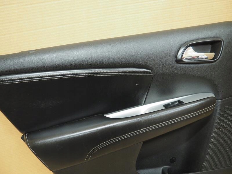 фото №4, Оббивка двері лівий задня задня fiat freemont