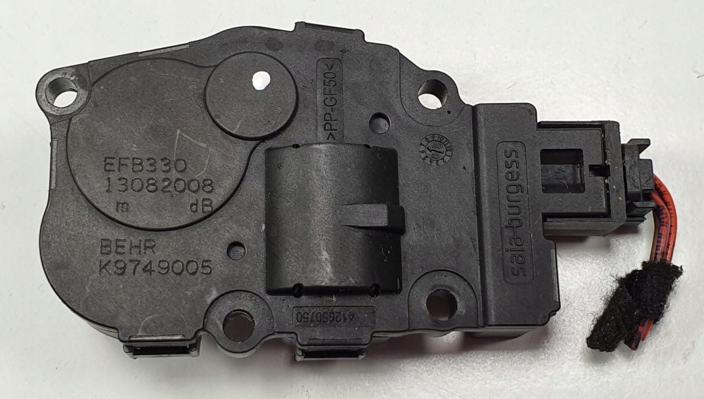 фото №1, Моторчик отопителя mercedes w204 efb330