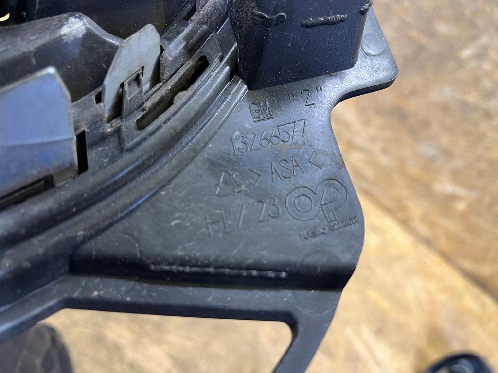 фото №5, Решётка радиатора решётка радиатора opel astra iv 09-13