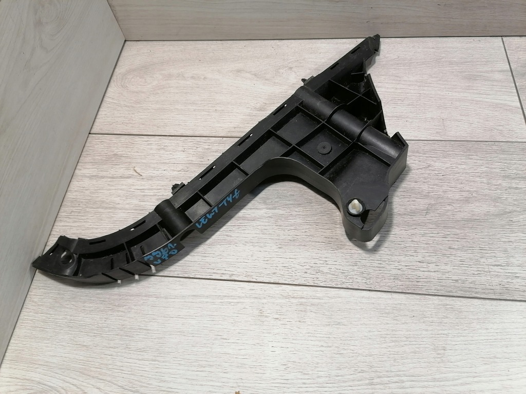 фото №1, Volvo v70 напрямна бампер лівий задня 31265325