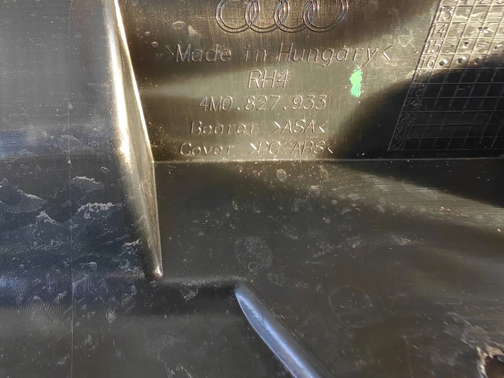 фото №9, Audi q7 4m - спойлер крышки задняя