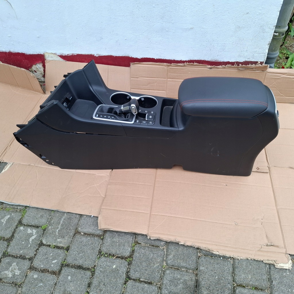 фото №9, Kia sportage iv 4 lift 18-21 тунель середній панель czerwona nic зарядний пристрій