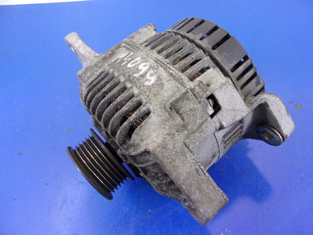 фото №1, Renault laguna генератор 7700424582 ---