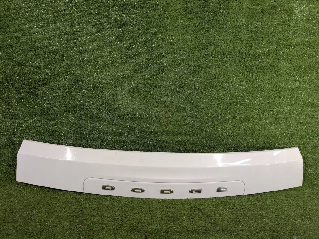 фото №1, Накладка кришки dodge caravan 07-20