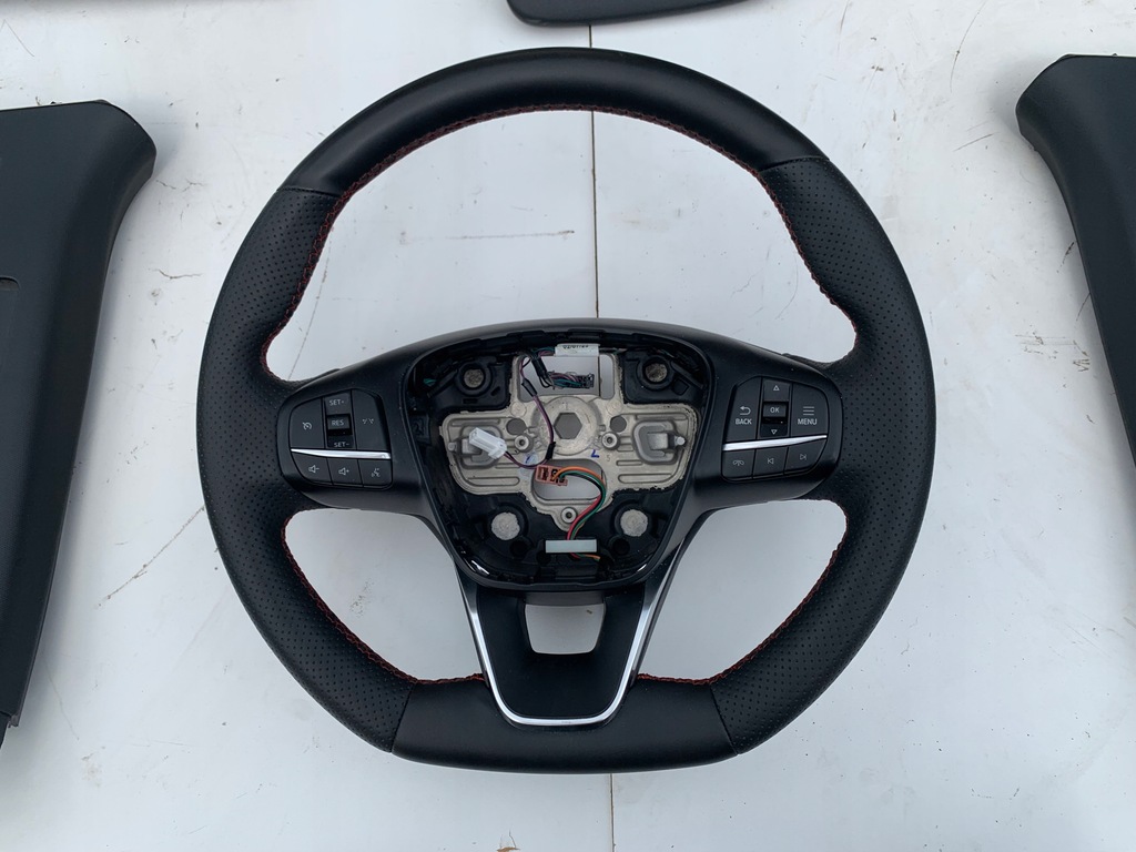 фото №6, Повний салон версія st-line czarna ford escape mk4 2023 kuga lift usa