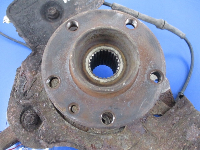 фото №2, Alfa romeo 147 1.6 поворотний кулак права ступиця abs