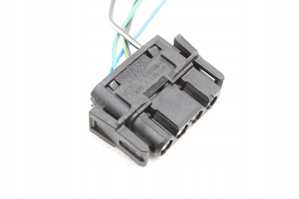 Купити Штекер колодка 4pin bmw f10 f30 g01 g05 g20 g30