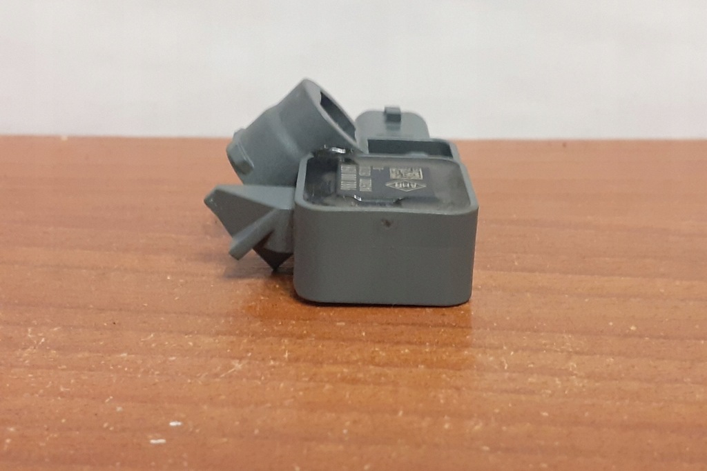 фото №9, Передній правий датчик удару renault scénic iii jz0/1_ 988300005r 1.5l