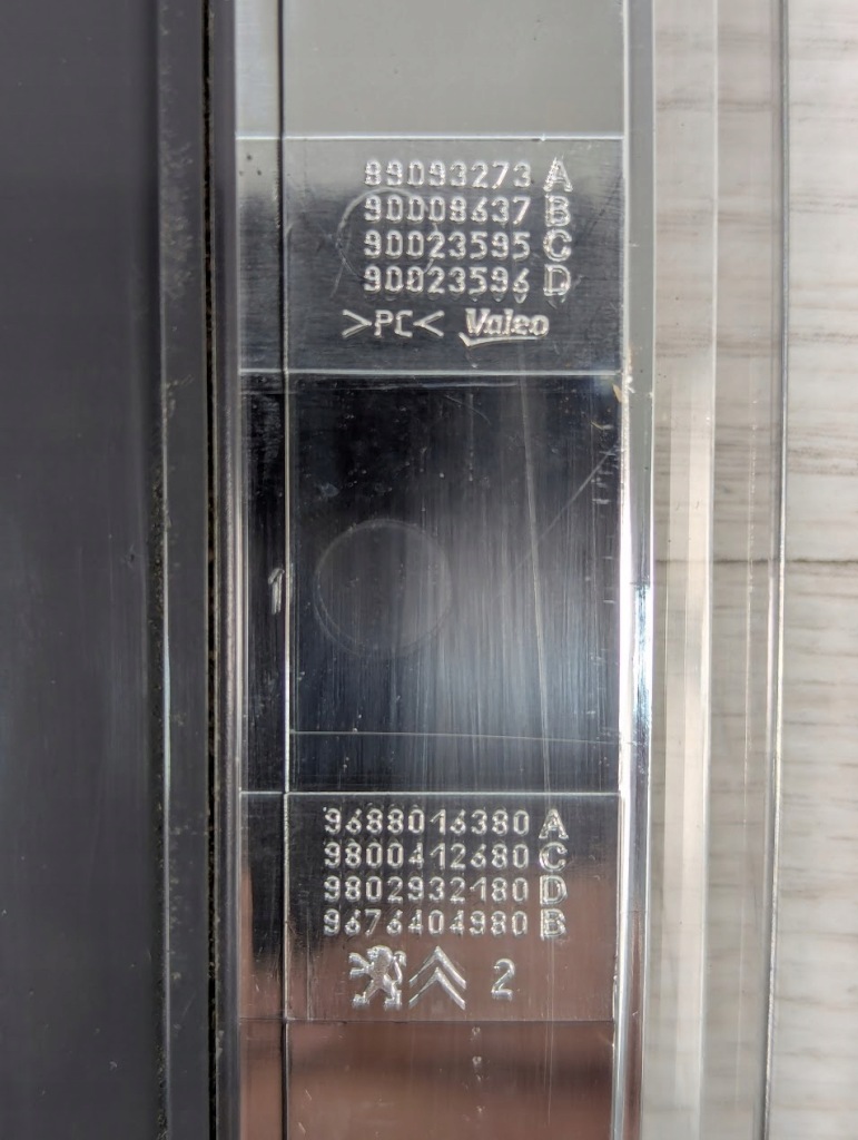 фото №7, Третій світло стоп citroen c4 picasso 9688016380