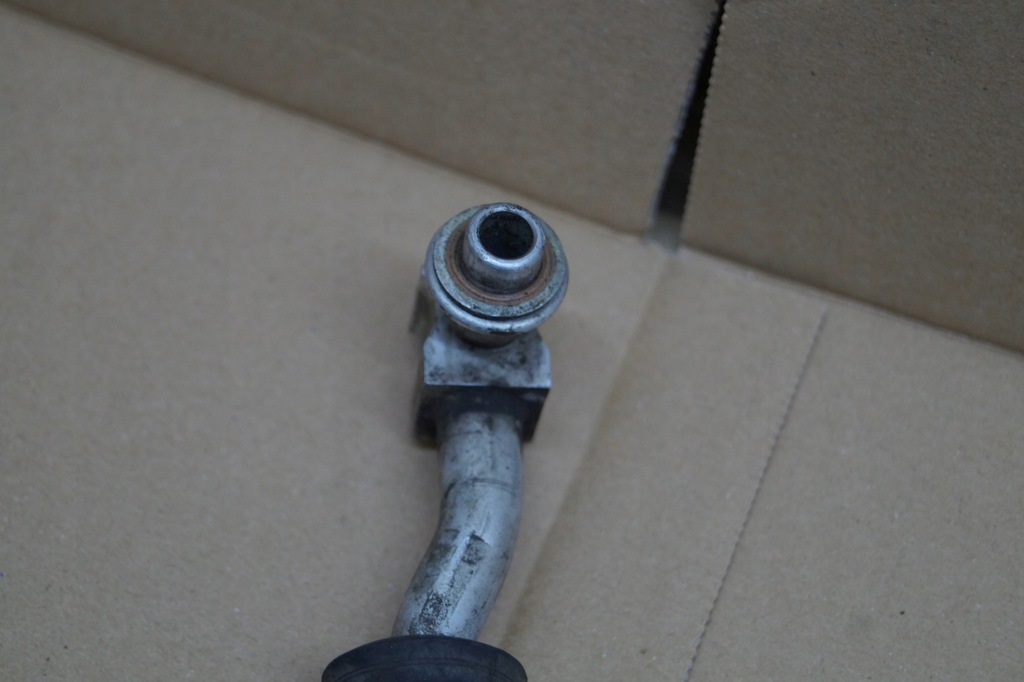 фото №6, Quattroporte шланг кондиціонера 670004933