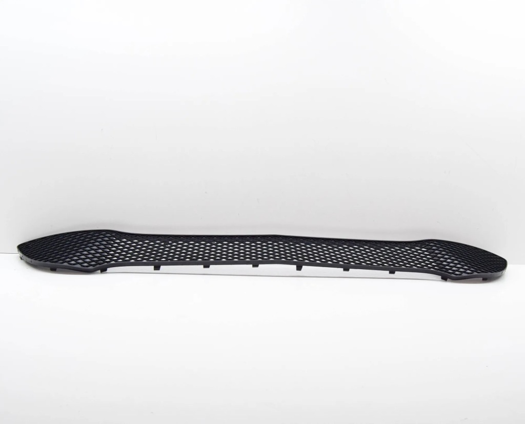 фото №8, Mercedes benz a w176 бампер передний решётка радиатора средний a1768853322 оригинальный