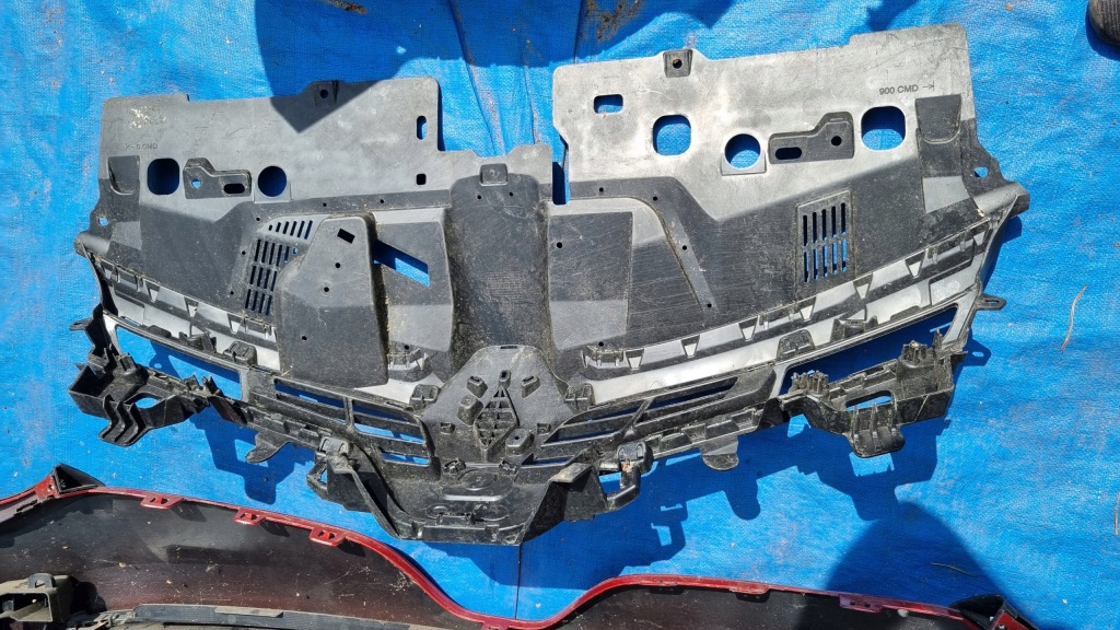 Renault clio klio 4 iv 12 бампер передний перед рамка решётка накладка решётка радиатора с Разборки