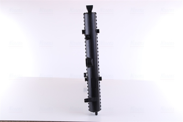 Радиатор двигателя nissens 65273a 701121253d в Украине