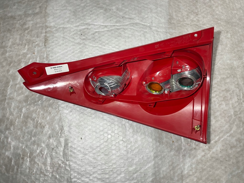 фото №14, Nowa оригинальная лампа задняя peugeot 107 правая задняя