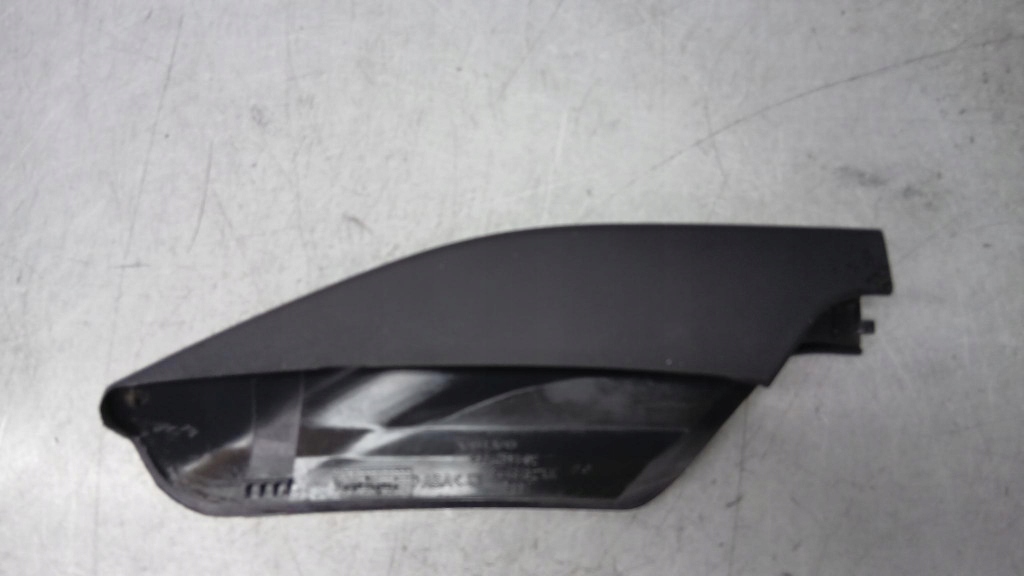 фото №5, Заглушка рейлинг перед передняя правая оригинальный номер 8648182 volvo xc70 v70 ii 00-07r