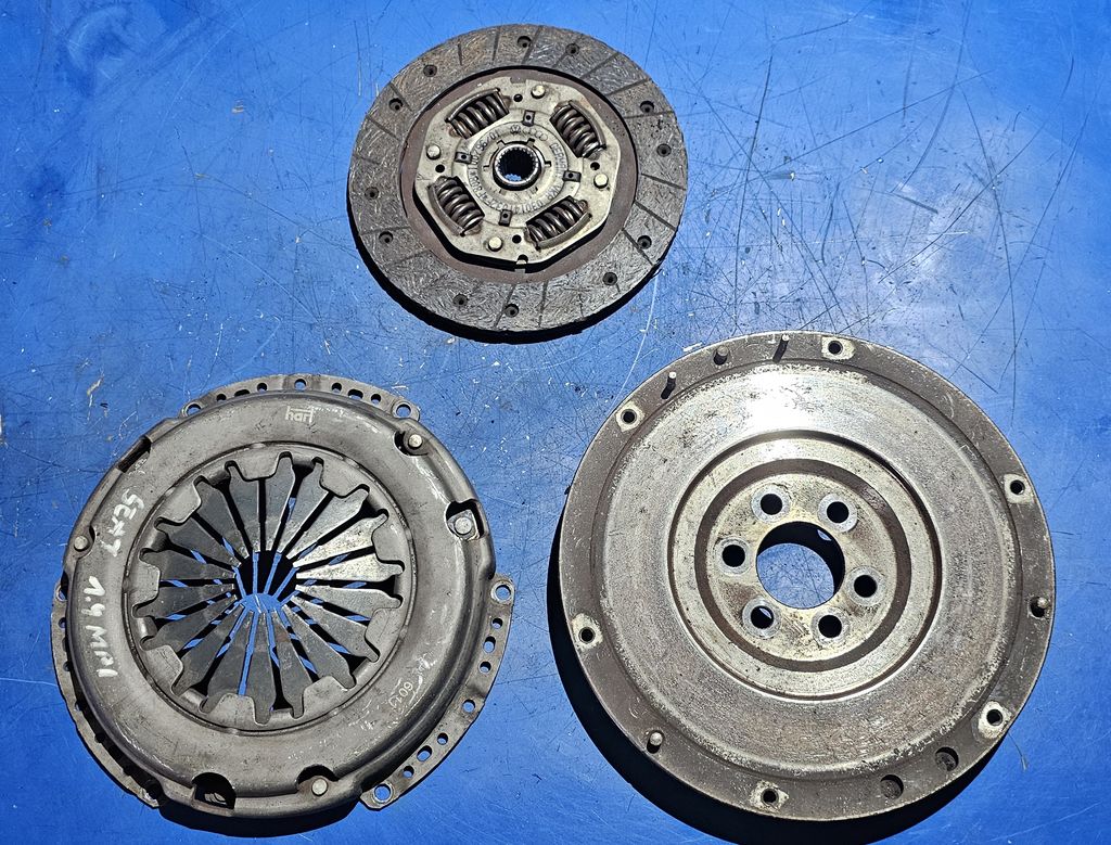 фото №1, Зчеплення повний 032105271 seat 1,4 mpi