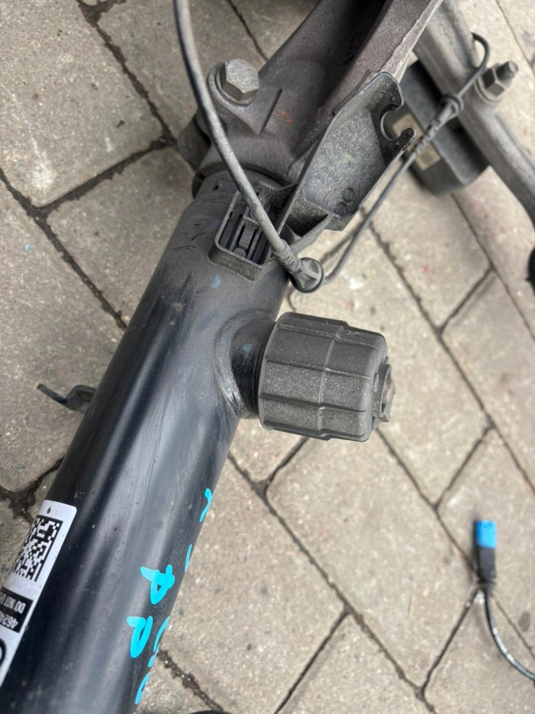 фото №5, Bmw x5 g05 поворотный кулак перед правая комплектная амортизатор датчик 6869019