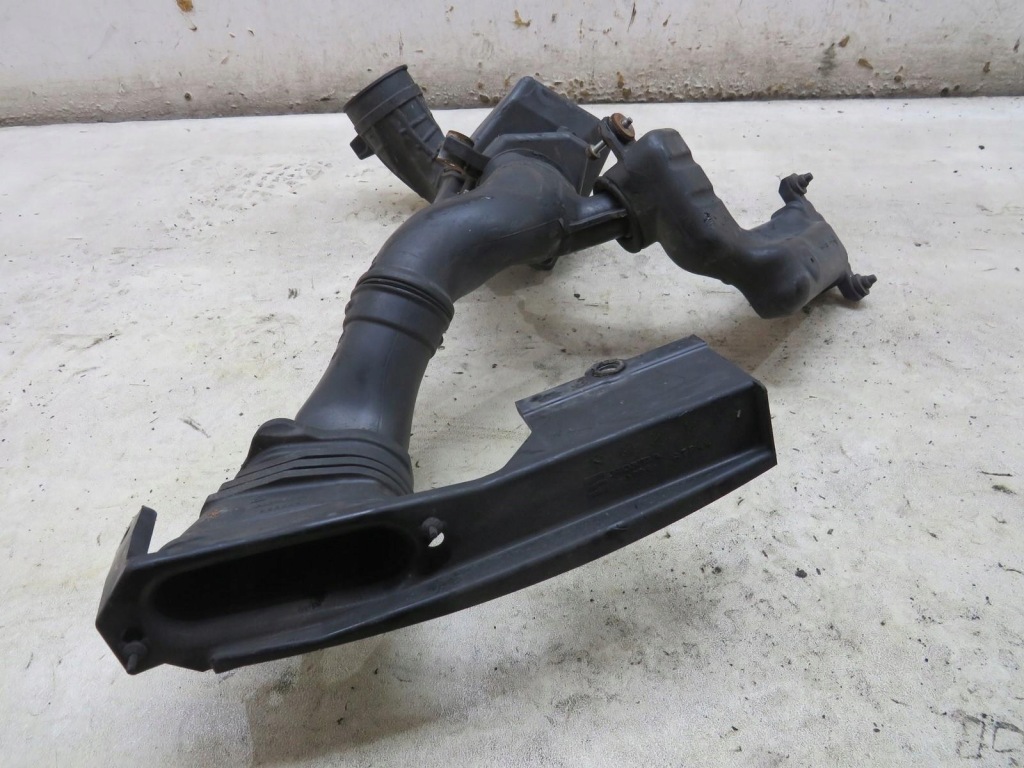 фото №3, Резонатор повітря труба 2.2 ctdi crv iii lift