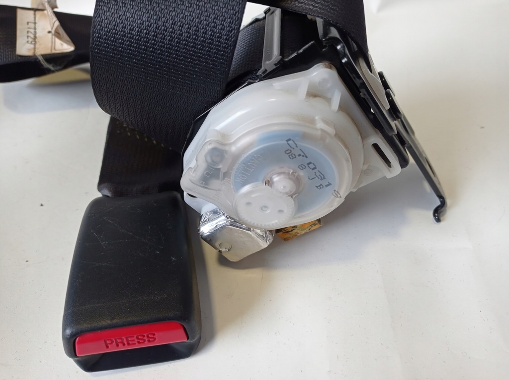 фото №3, Pas безпеки середина задня lexus is 250 0435027