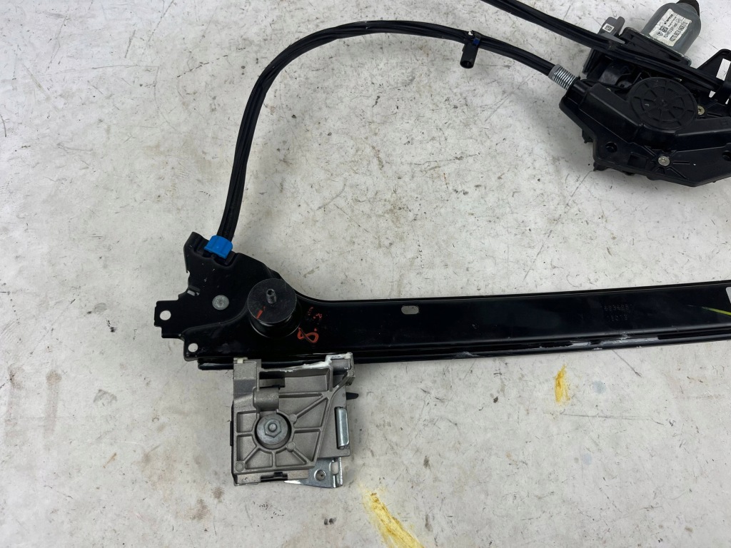 Підйомник скло двері передніх ліва сторона tesla model x 102881860e в Україні