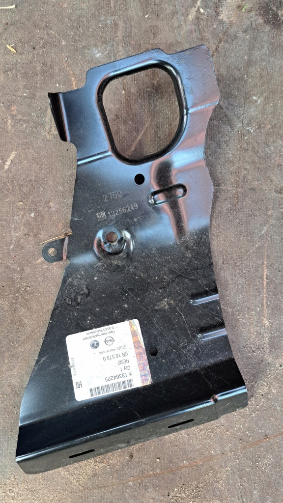 Купить Opel astra j кронштейн поперечина перед правый  13364225