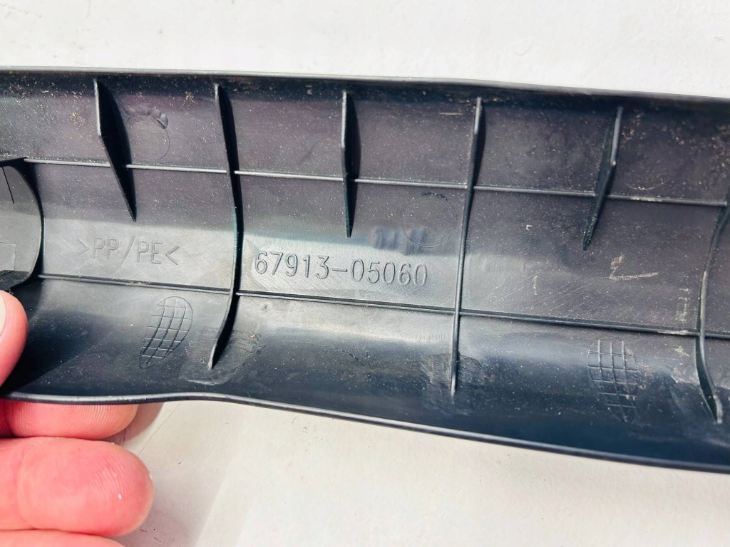 Avensis t27 защита порог порога  накладка  передняя правый  передок  67913-05060 Киев