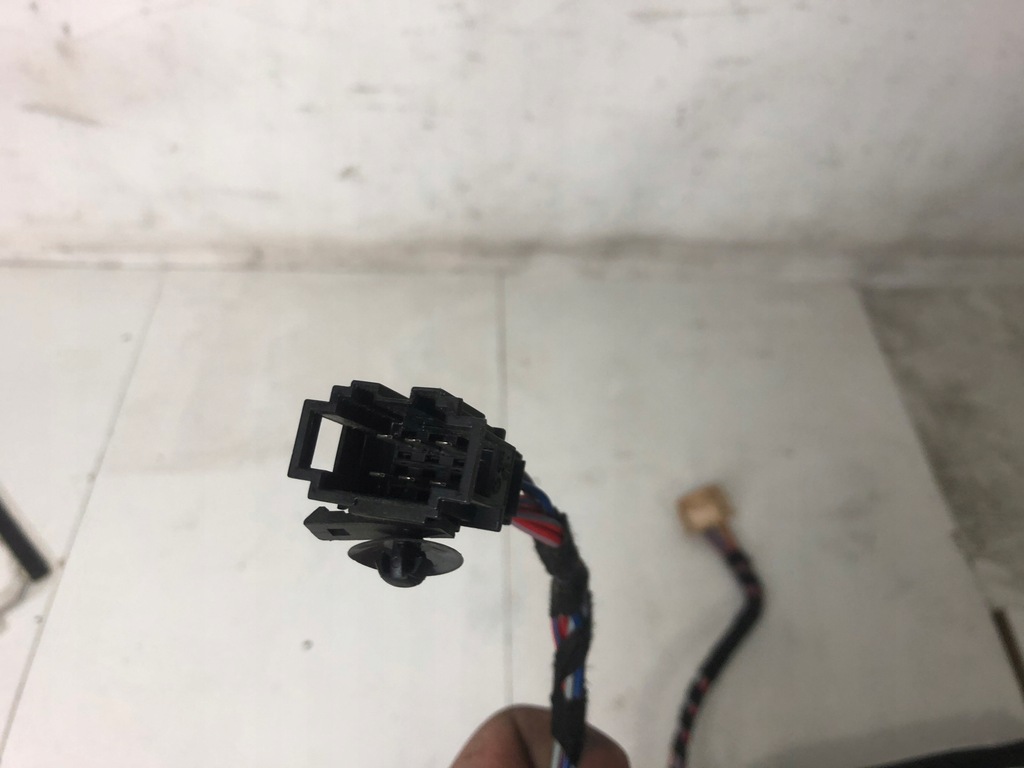 фото №5, Джгут сидіння правий перед vw passat b7 3aa971366g