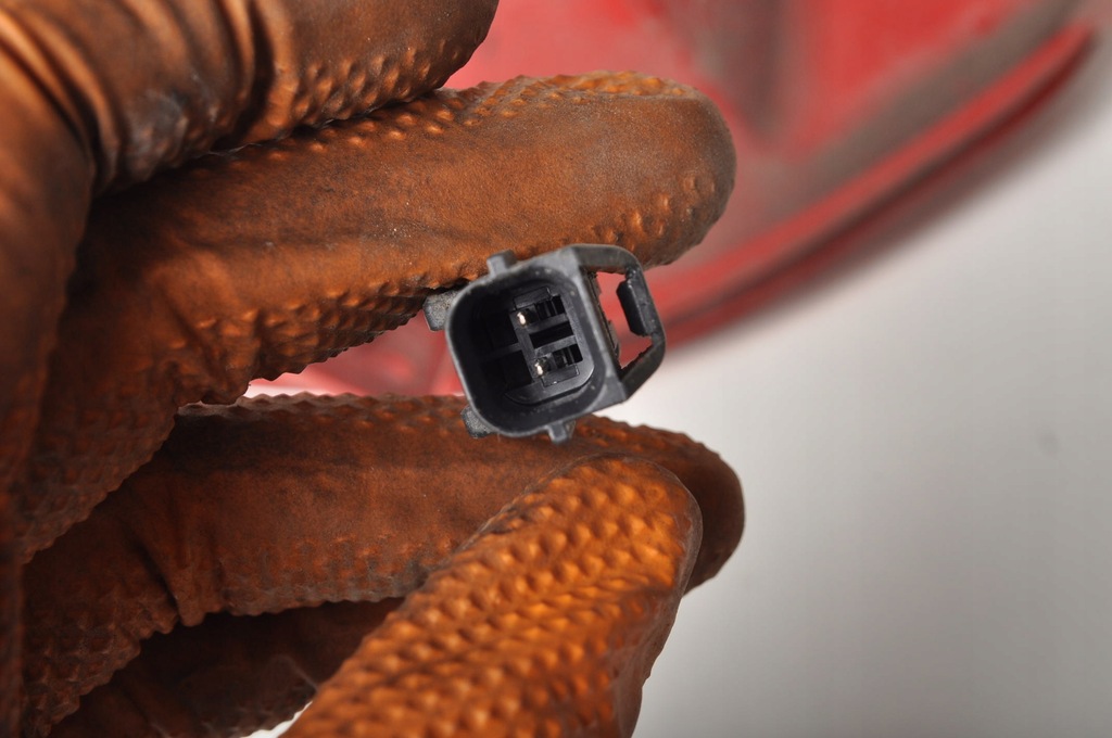 фото №6, Hyundai veloster лампа протитуманна задня права