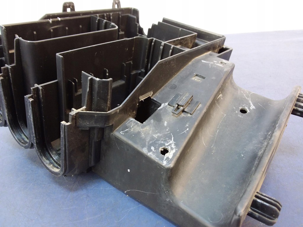 фото №3, Opel astra k основа коробка запобіжників