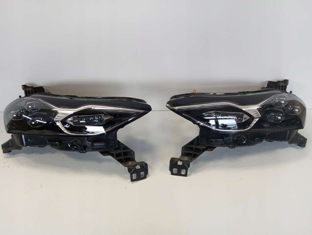 фото №1, Лампа full led citroen ds3 9820840780 ліва