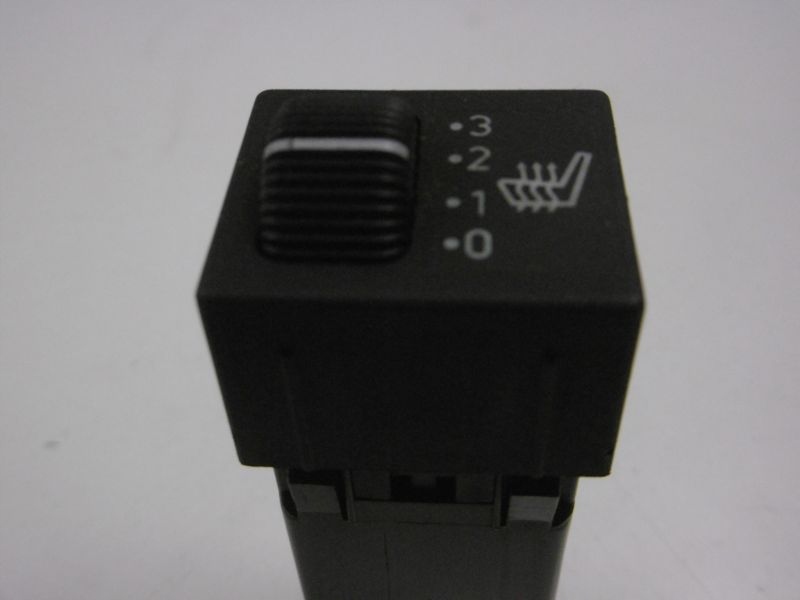 фото №7, Saab 9000 переключатель отопления сиденье 9518820